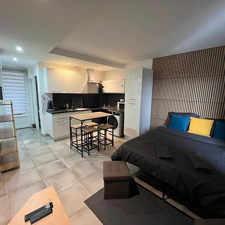 Studio Confortable Avec Balcon Villeneuve-sur-Lot Exteriör bild